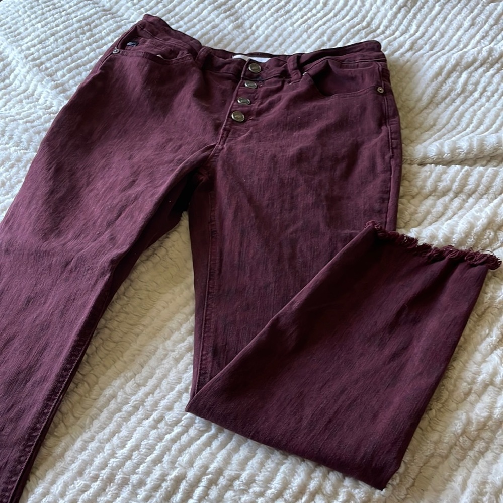KanKan jeans size 29/11 inseam 24. T